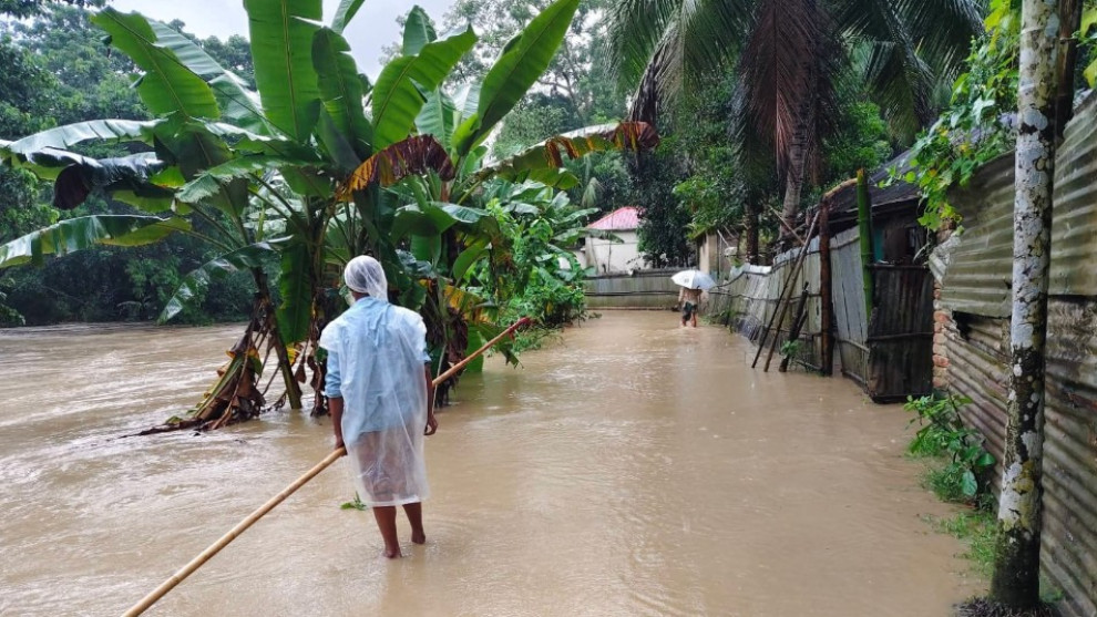 মধ্যরাতের টানা বৃষ্টিতে খাগড়াছড়ির নিম্নাঞ্চল প্লাবিত