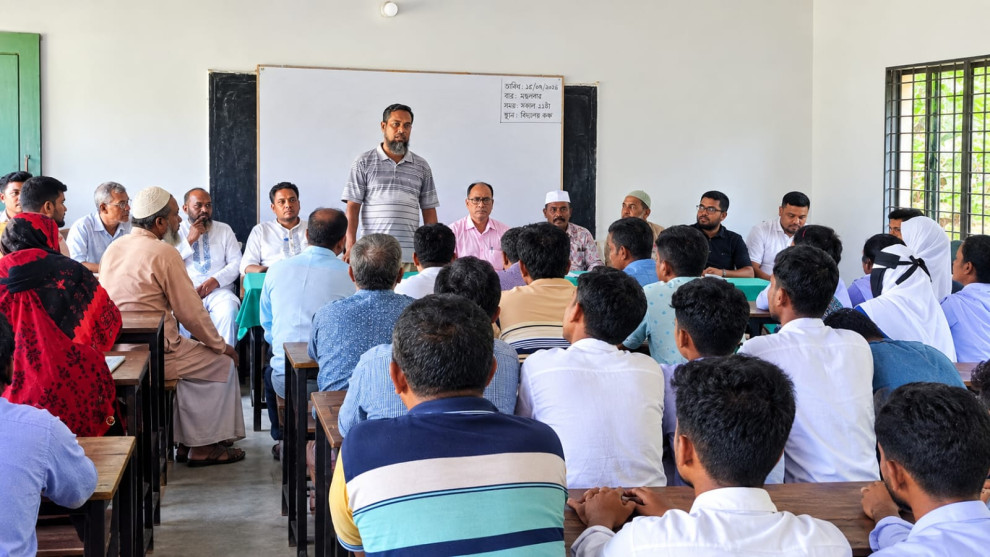 ত্রীপল্লি মাধ্যমিক বিদ্যালয়ে শতভাগ পাসের লক্ষ্য