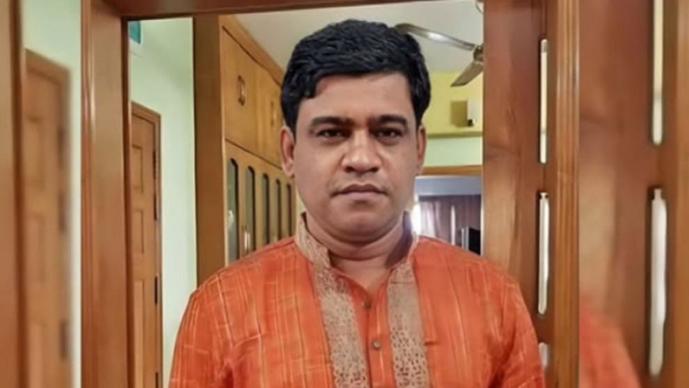 চট্টগ্রামে জনতা ব্যাংক কর্মকর্তার ঝুলন্ত মরদেহ উদ্ধার