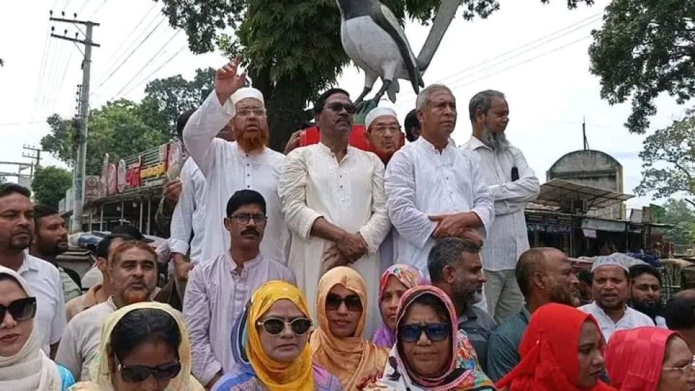 পরিকল্পিত সন্ত্রাসের প্রতিবাদে কুড়িগ্রামে বিএনপির বিক্ষোভ