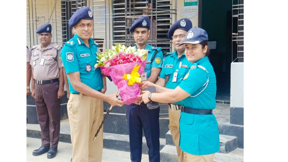 কাশিয়াডাঙ্গা থানা পরিদর্শনে আরএমপি পুলিশ কমিশনার