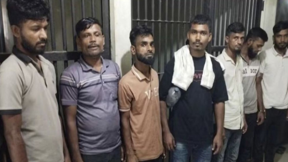 ফরিদপুরে ডাকাত সর্দারসহ ৮ ডাকাত গ্রেপ্তার