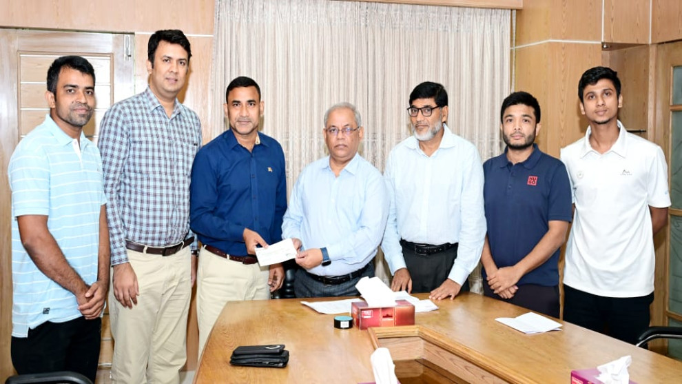 চবির স্কোয়াশ কোর্ট সংস্কারে ইস্পাহানি টি লিমিটেডের আর্থিক সহায়তা