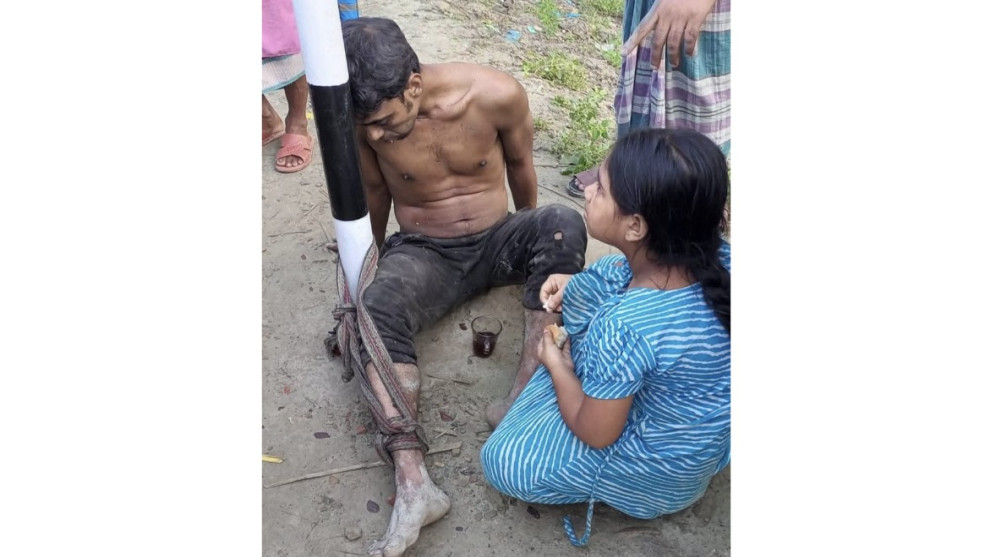 চোর-মাদকাসক্তের অপবাদ থেকে সহায়তার হাত, অনিকের বাড়িতে এখন শত মানুষের ভিড়