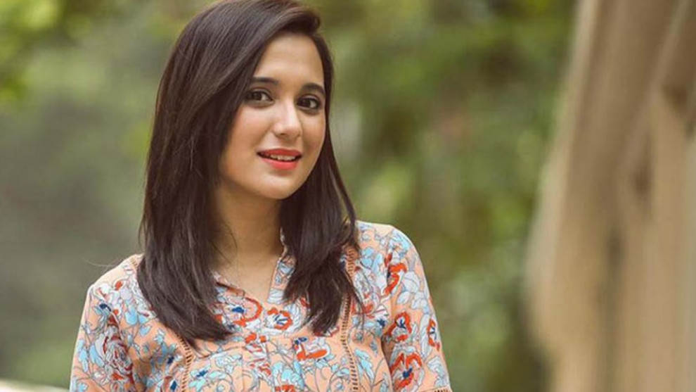 সাবিলাকে ঘিরে তিশার অভিযোগ, ভাঙল সাত বছরের সম্পর্ক