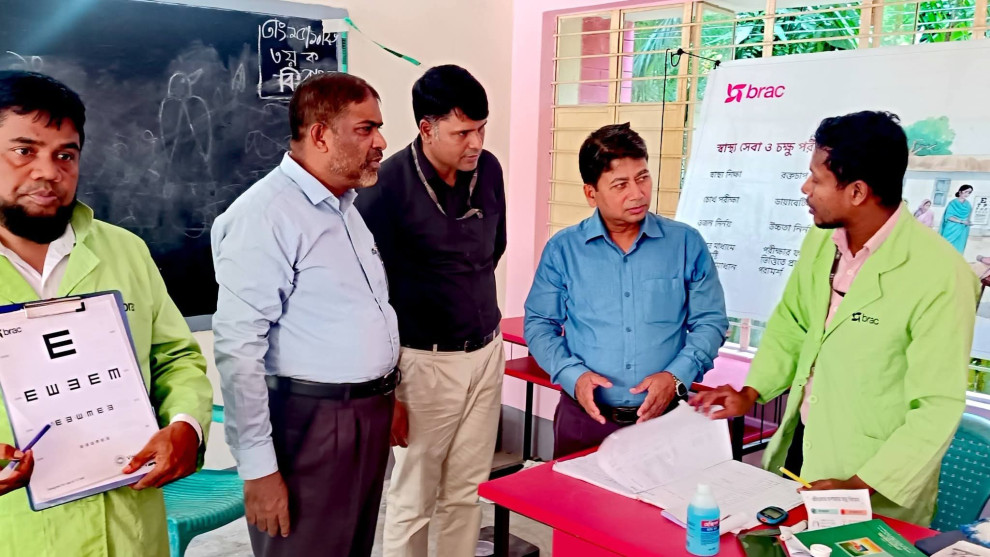 ভোলায় ব্র্যাকের স্বাস্থ্যসেবা কার্যক্রম পরিদর্শন করলেন সিভিল সার্জন