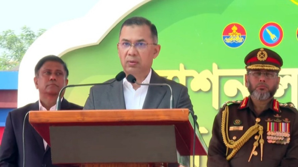 জাতীয় পতাকার মর্যাদা রক্ষা সৈনিকদের পবিত্র দায়িত্ব: প্রধানমন্ত্রী