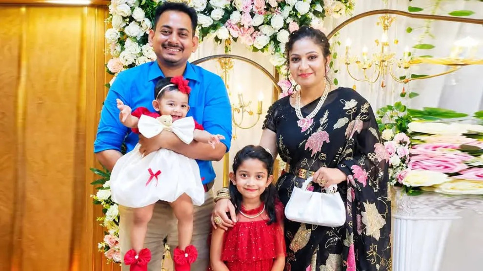 কক্সবাজারের রিসোর্টে আগুন: দুই মেয়েসহ যশোরের দম্পতি নিখোঁজ