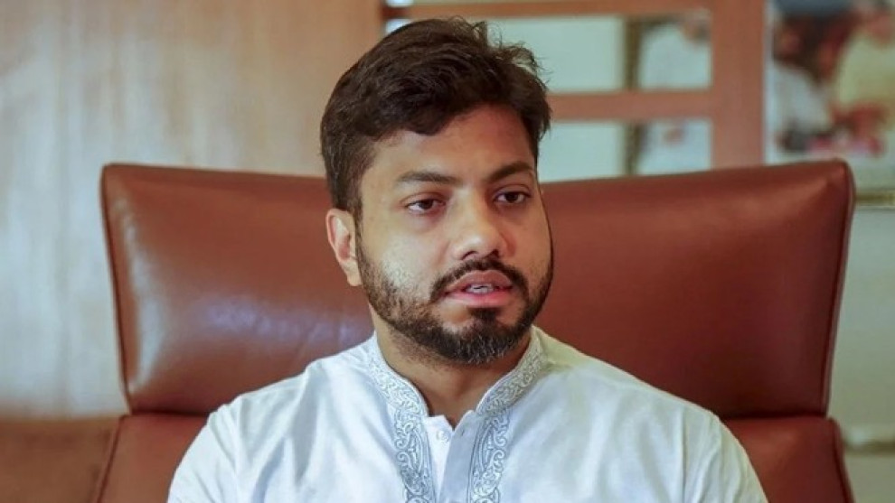 মন্ত্রিসভা থেকে ইশরাককে পদত্যাগের নির্দেশ প্রধানমন্ত্রীর