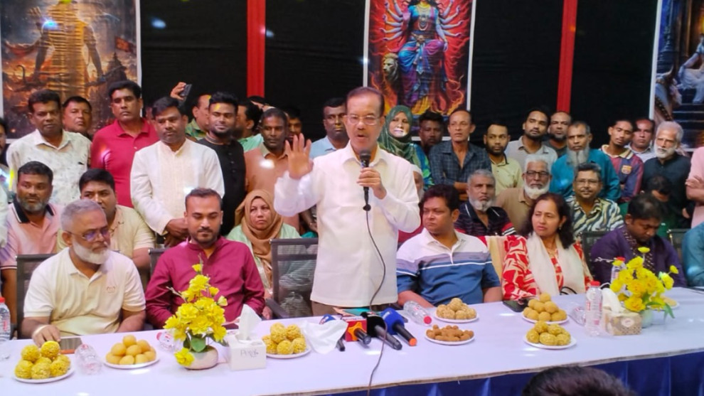 কালীগঞ্জে পূজামণ্ডপে মণ্ডপে এমপি মিলন, সম্প্রীতি রক্ষার আহ্বান