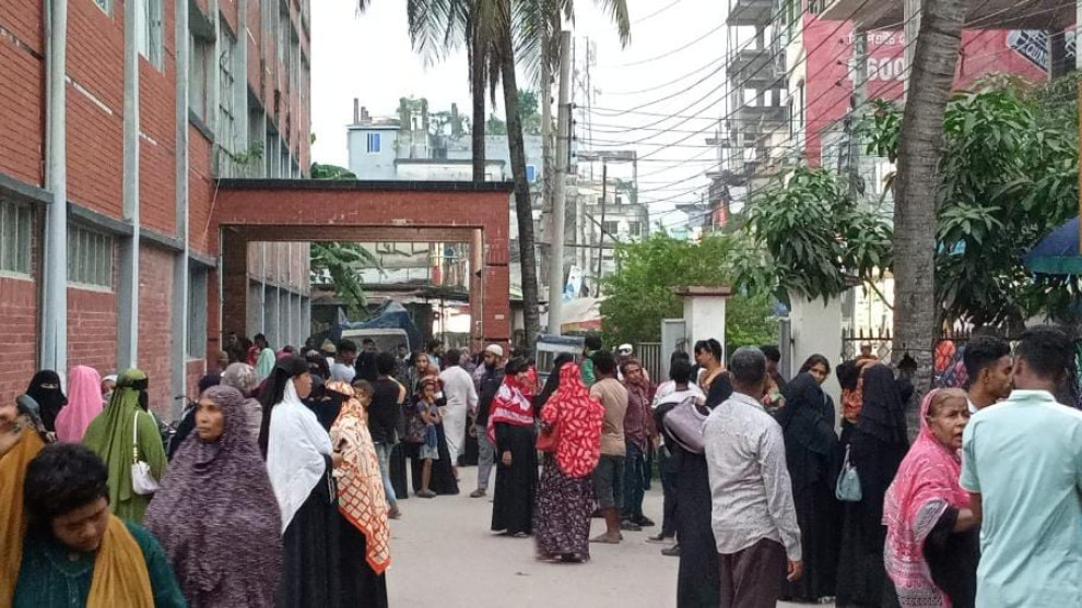 শরীয়তপুরে সমবায় সমিতির কার্যালয় ঘেরাও, আটক ৫