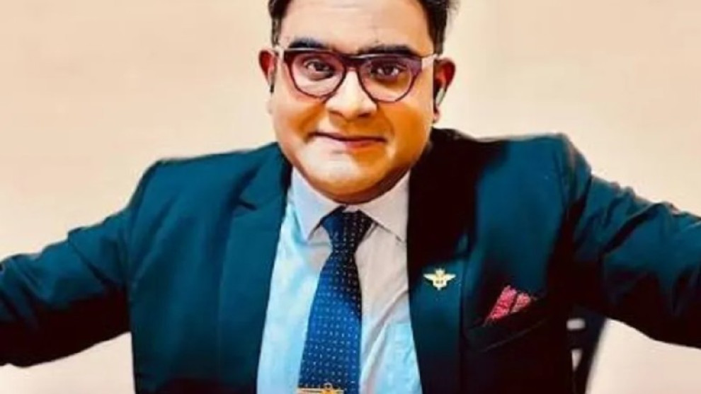 বাংলাদেশের দুর্গাপূজার প্রশংসায় ভারতীয় সাংবাদিক ময়ূখ, বললেন ‘সাবাশ বাংলাদেশ!’