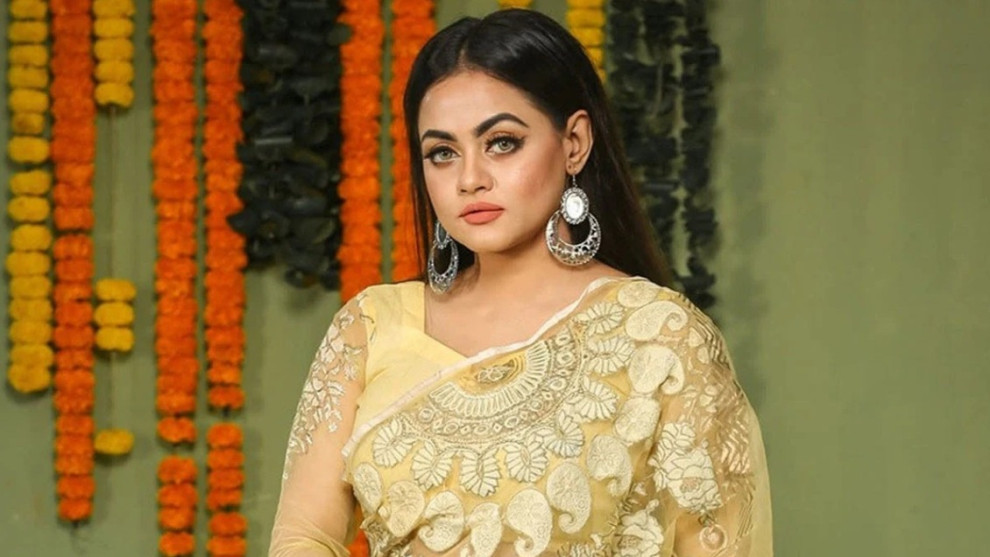 না ফেরার দেশে মডেল-অভিনেত্রী তুলনা আল হারুন