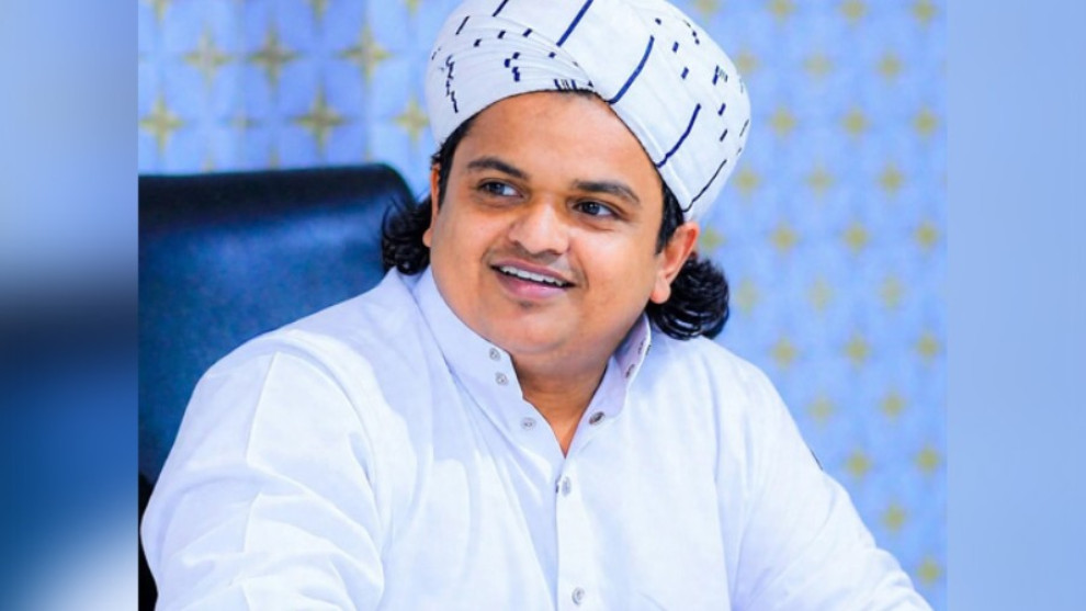 সোনারগাঁয়ে ডাকাতের কবলে রফিকুল ইসলাম মাদানী, অল্পের জন্য রক্ষা