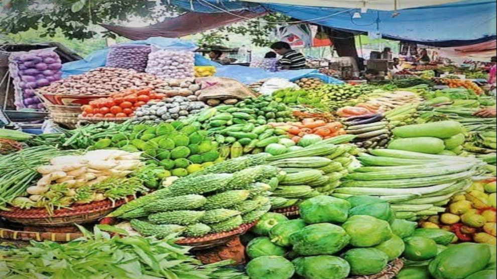 আগাম শীতকালীন সবজির সরবরাহ বাড়লেও কমেনি দাম, ভোগান্তিতে নাসিরনগরের মানুষ